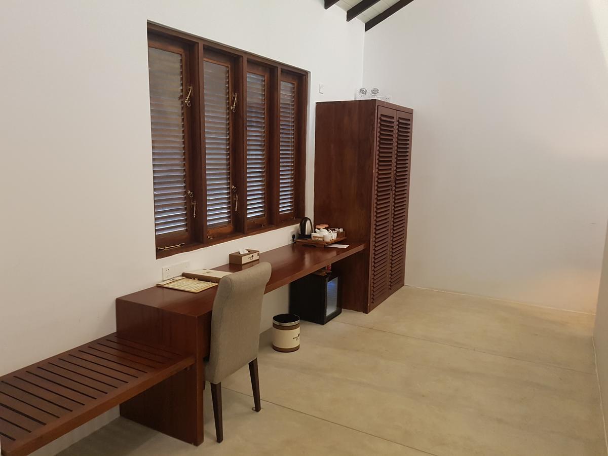 Margosa Bay Hotel Trincomalee Kültér fotó
